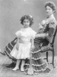 Anonym
Martha Mendelsohn mit ihrer Tochter Helene
(1905)
© Jüdisches Museum